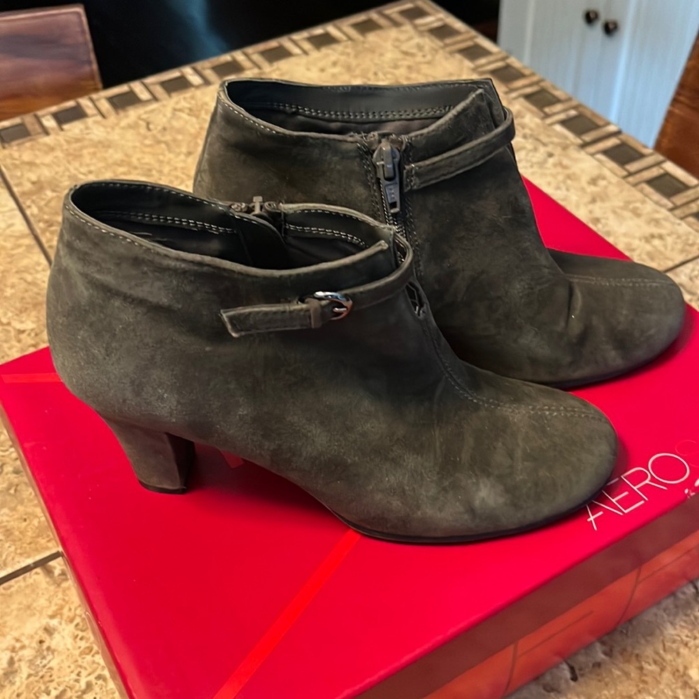 Cutest little booties from Aerosoles! Never worn!